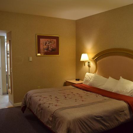 Hillside Inn Киллингтон Экстерьер фото