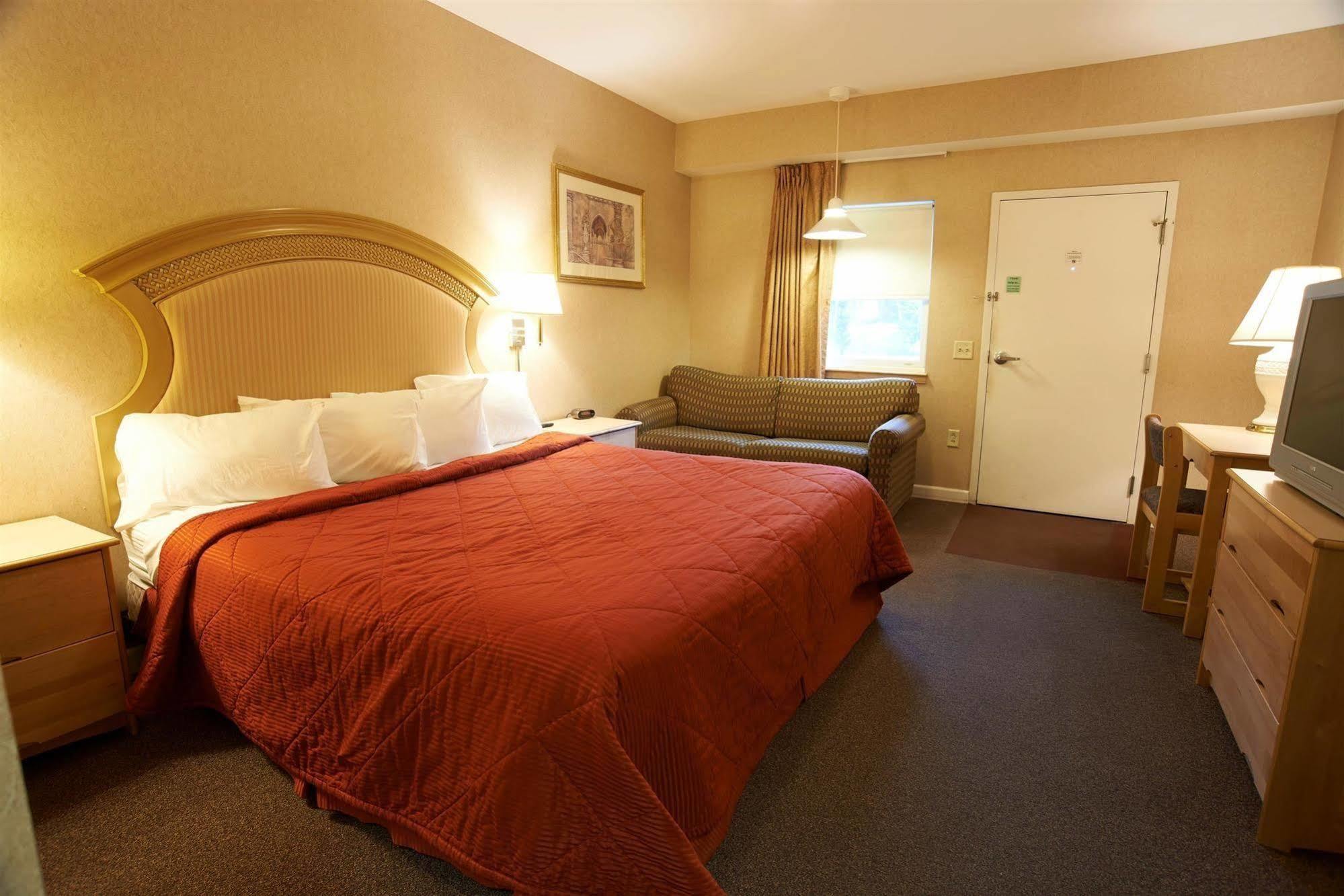 Hillside Inn Киллингтон Экстерьер фото