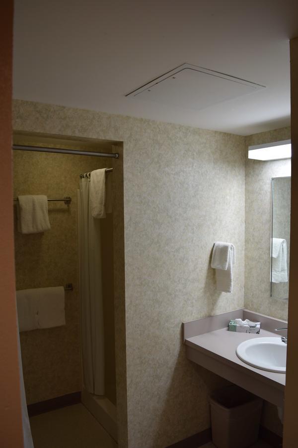 Hillside Inn Киллингтон Экстерьер фото